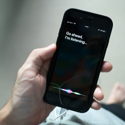 Siri “unintentionally” recorded private convos; Apple agrees to pay $95M