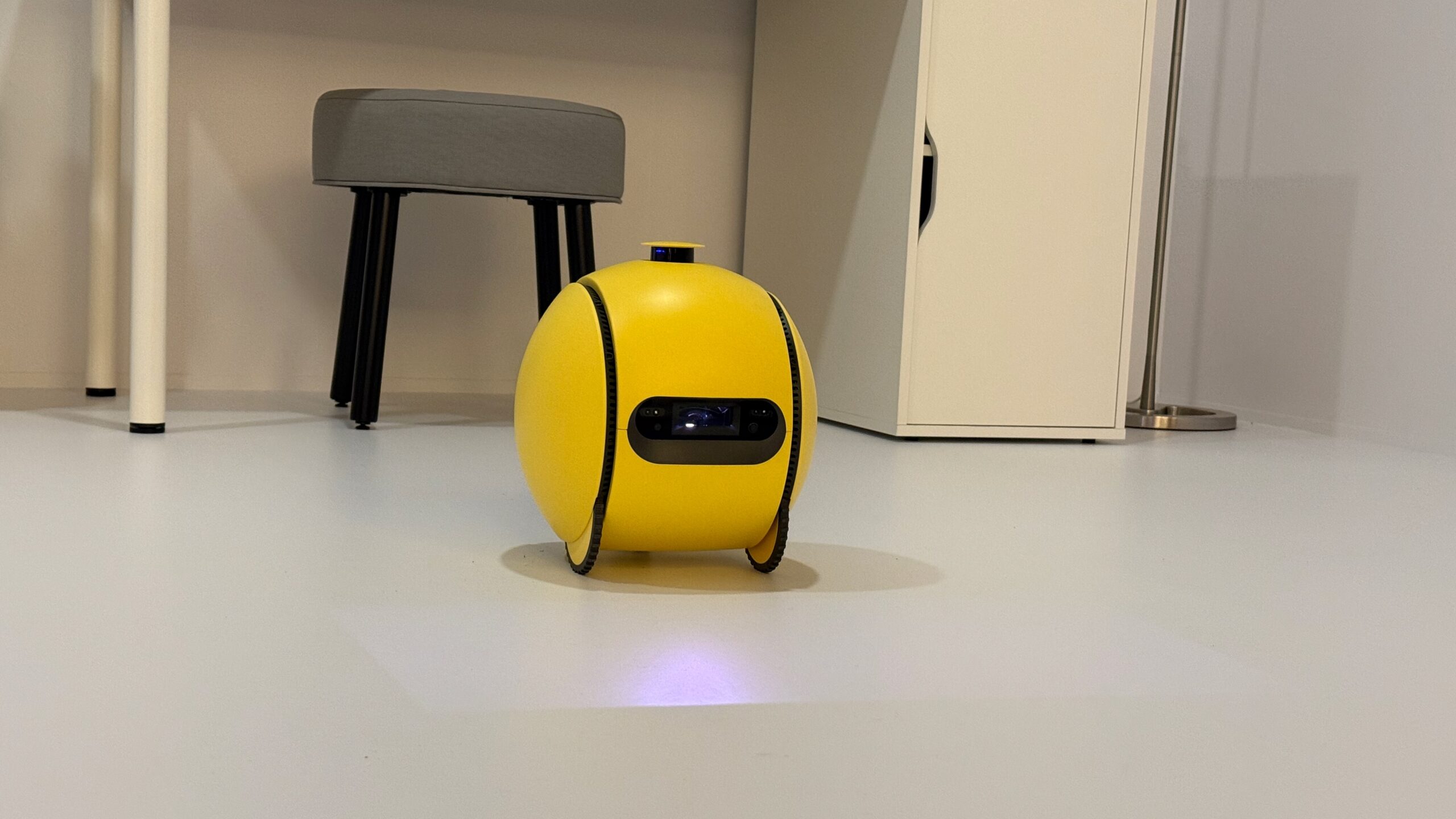 samsung’s-new-ai-club-will-let-you-rent-a-robot