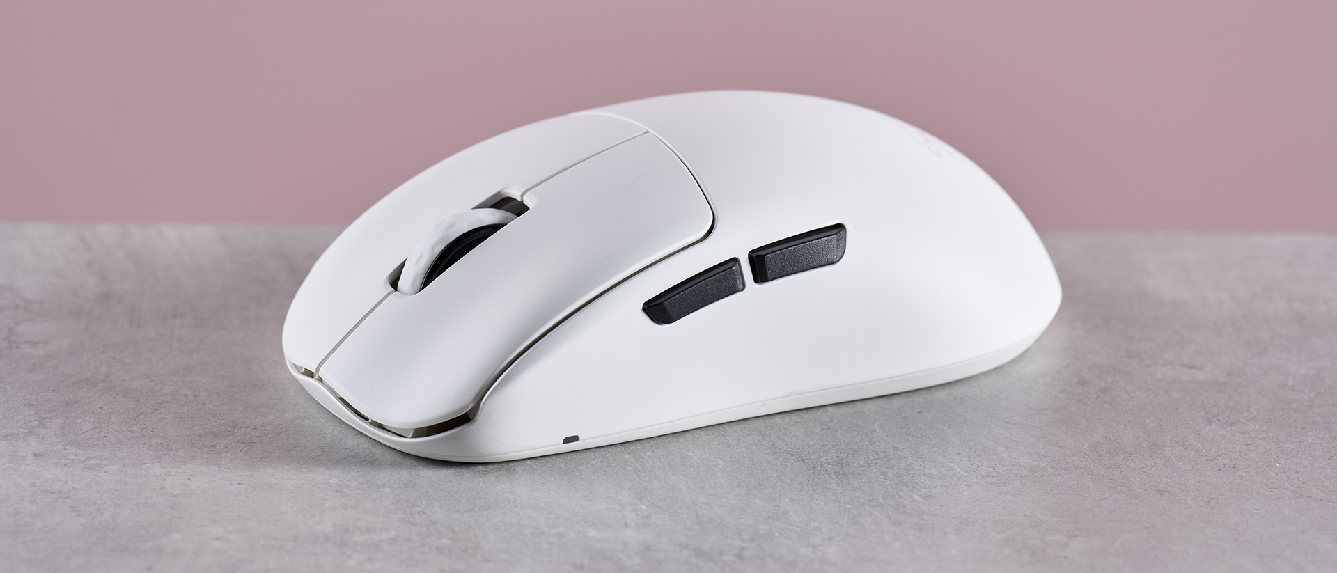 cherry-xtrfy-m68-pro-review:-a-gaming-mouse-with-odd-proportions-but-stellar-performance