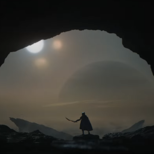 elle-fanning-teams-up-with-a-predator-in-first-predator:-badlands-trailer