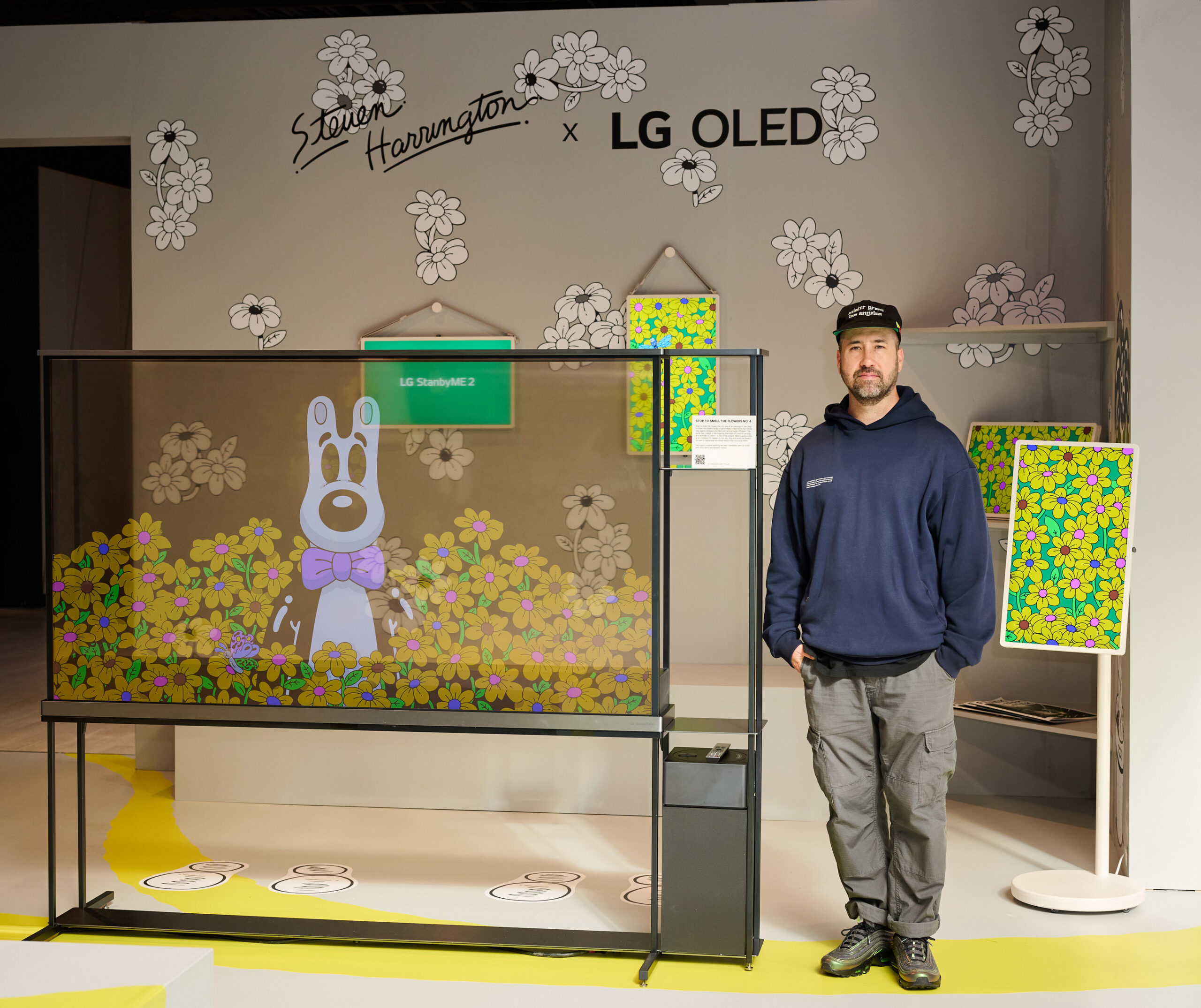 lg-oled-x-steven-harrington-at-frieze-new-york:-where-vibrant-pop-art-meets-the-transparent-oled-tv