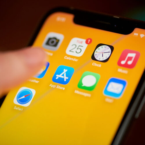 apple:-“hundreds-of-millions-to-billions”-lost-without-app-store-commissions