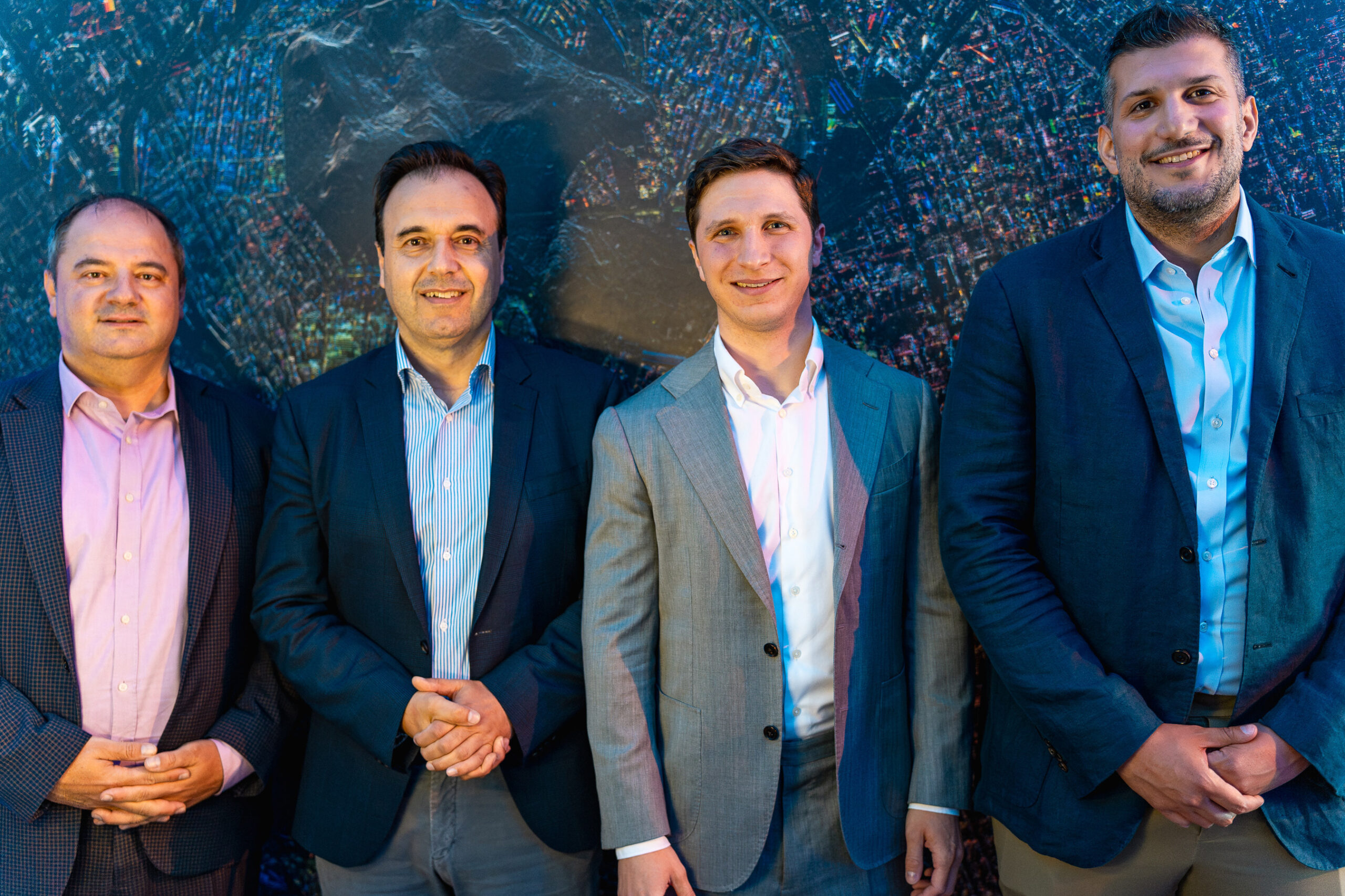 iceye-strengthens-presence-in-greece-with-new-office-and-satellite-production-line