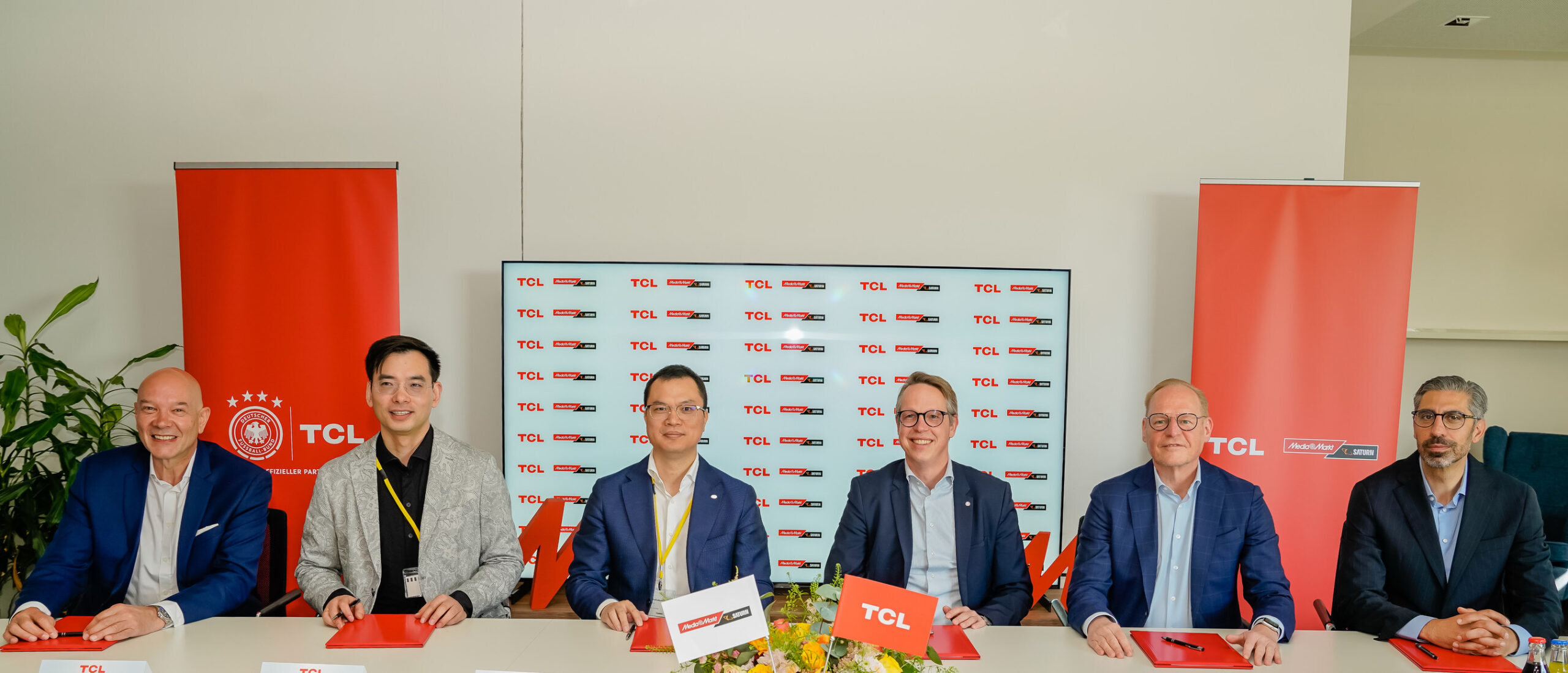 tcl-a-mediamarktsaturn-rozsiruju-strategicke-maloobchodne-partnerstvo-na-nemecko