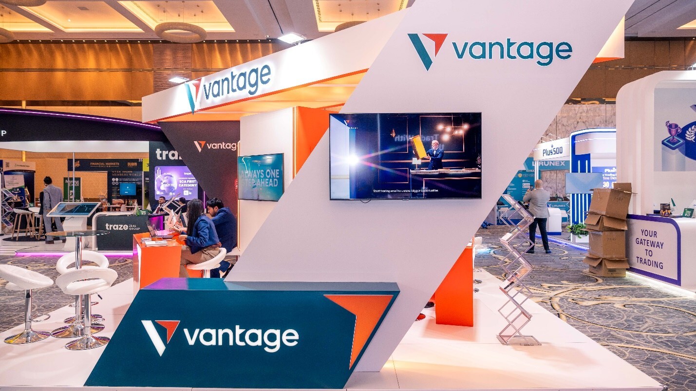 vantage-deelt-strategische-marktinzichten-op-forex-trader-summit-dubai-2025