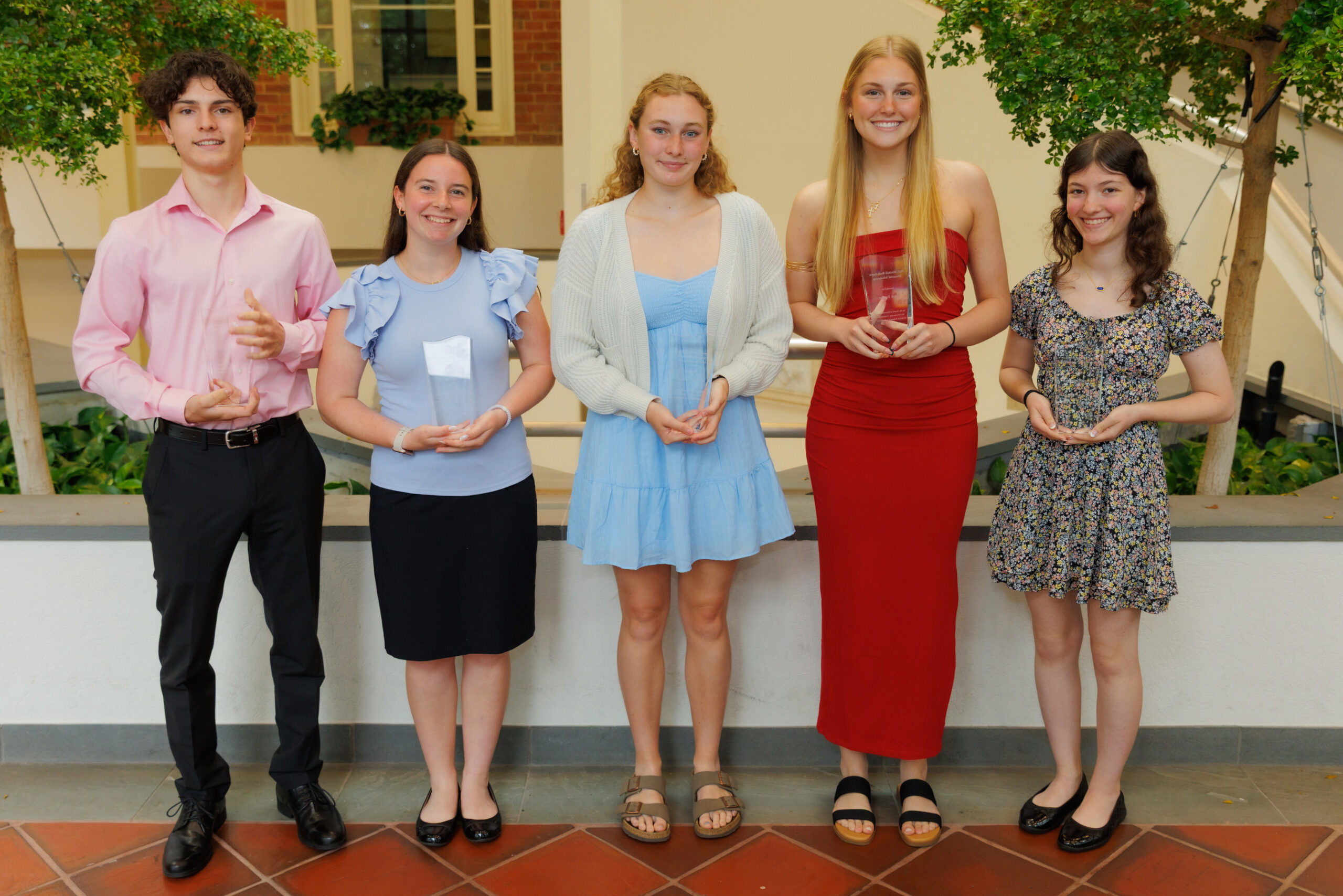 nasa-federal-credit-union-awards-scholarships-to-student-members