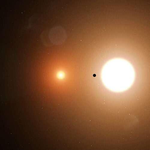 new-data-confirms:-there-really-is-a-planet-squeezed-in-between-two-stars