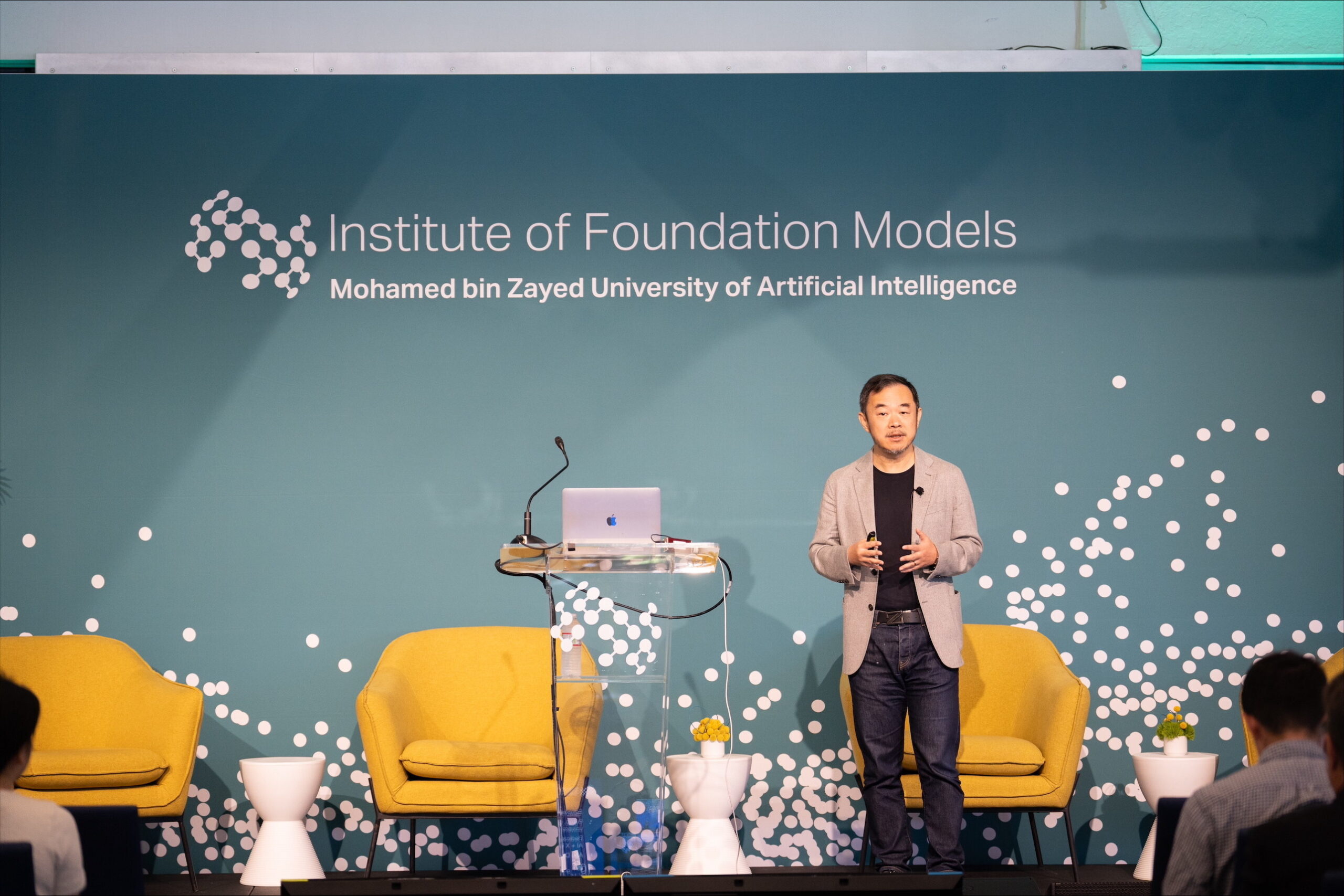 mbzuai-launches-institute-of-foundation-models-and-establishes-silicon-valley-ai-lab