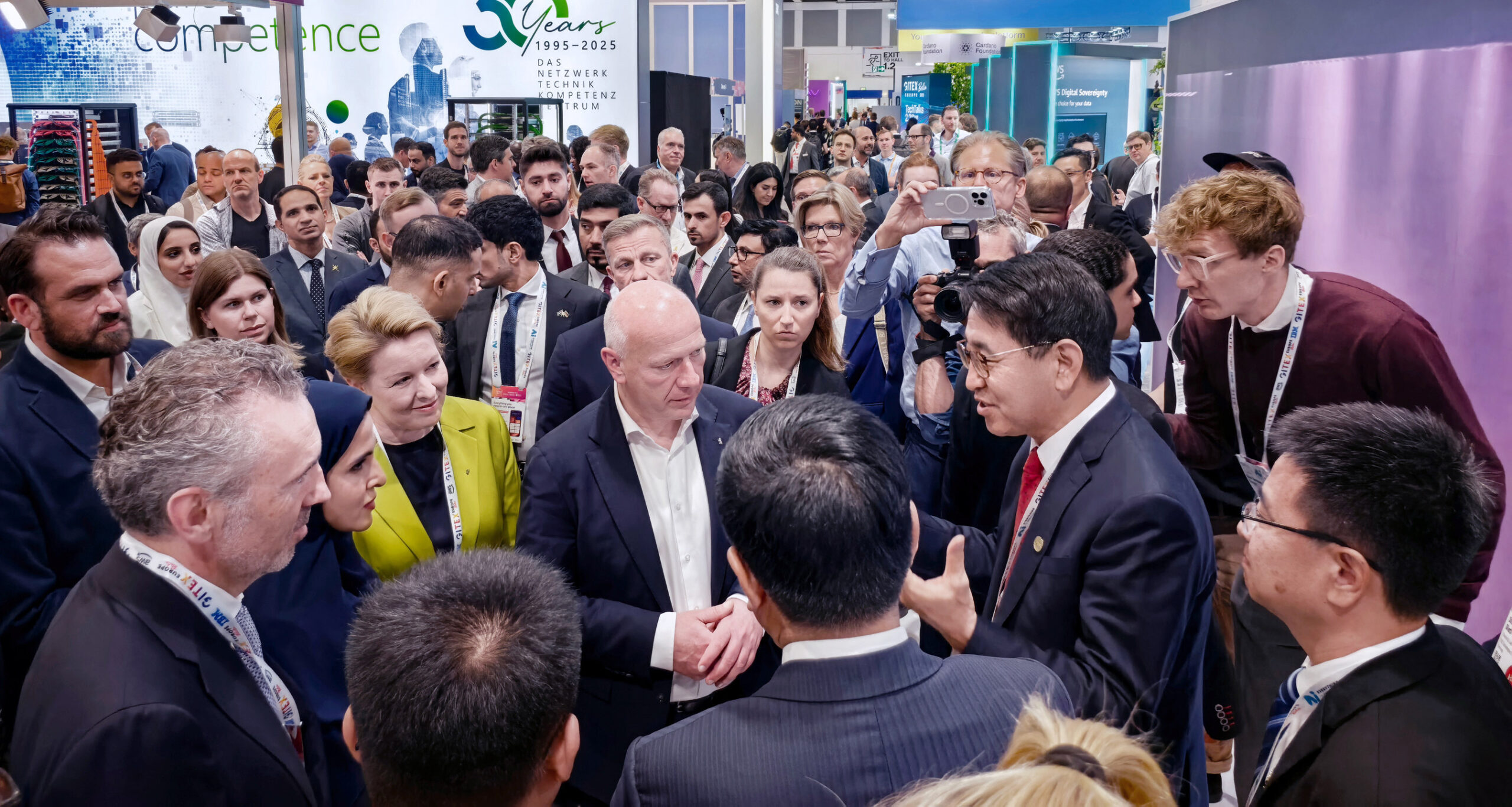 h3c-debuta-en-gitex-europe-con-la-estrategia-“synergy+”-para-impulsar-la-era-de-la-ia