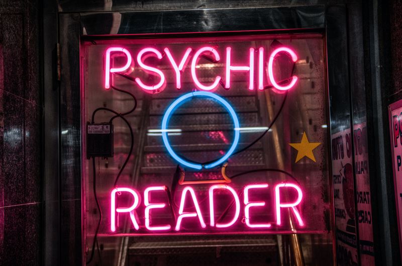 free-psychic-medium-readings-|-chat-with-real-mediums-online-–-special-2025-announcement