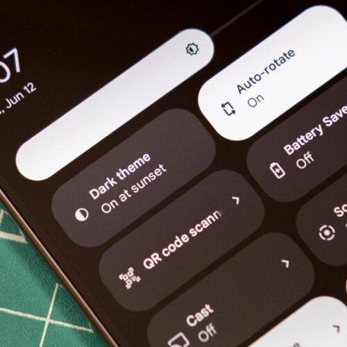 Google left months-old dark mode bug in Android 16, fix planned for next Pixel Drop