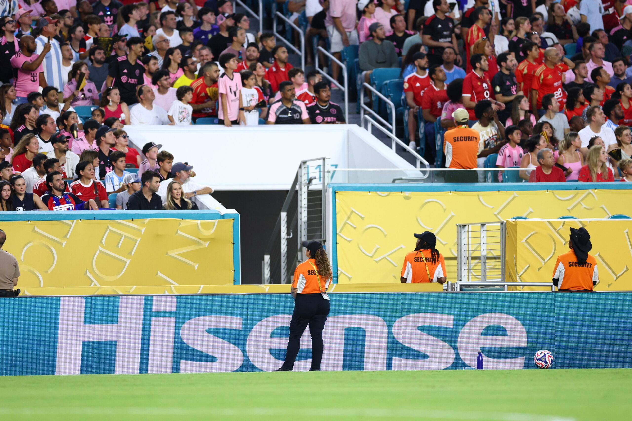 hisense-celebra-el-inicio-de-la-copa-mundial-de-clubes-de-la-fifa-como-socio-oficial