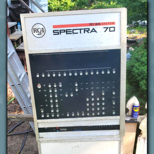reddit-user-surprised-when-1960s-computer-panel-emerged-from-collapsed-family-garage
