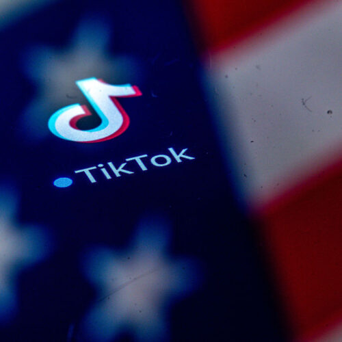 trump-suggests-he-needs-china-to-sign-off-on-tiktok-sale,-delays-deal-again