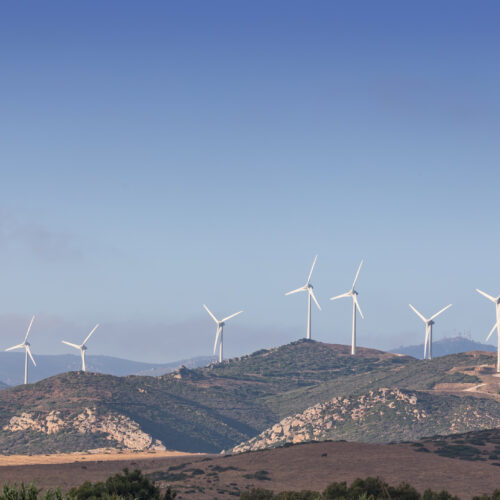 spanish-blackout-report:-power-plants-meant-to-stabilize-voltage-didn’t