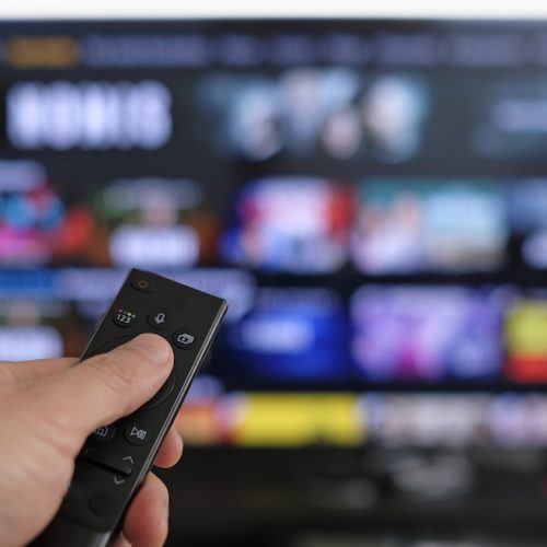 Netflix will start showing traditional broadcast channels next summer