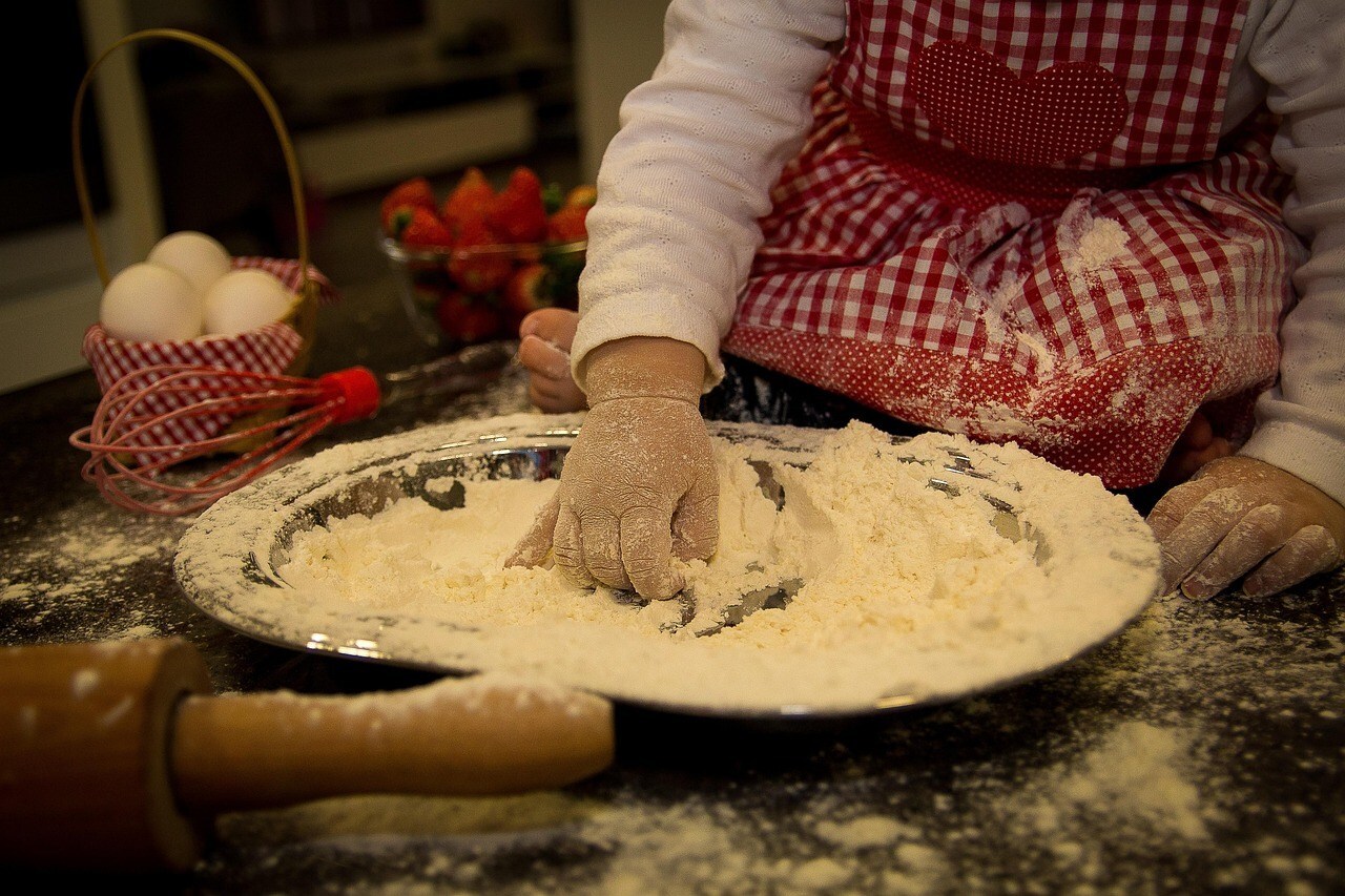giangiskitchen.com-shares-tips-to-get-kids-involved-in-the-kitchen-this-summer