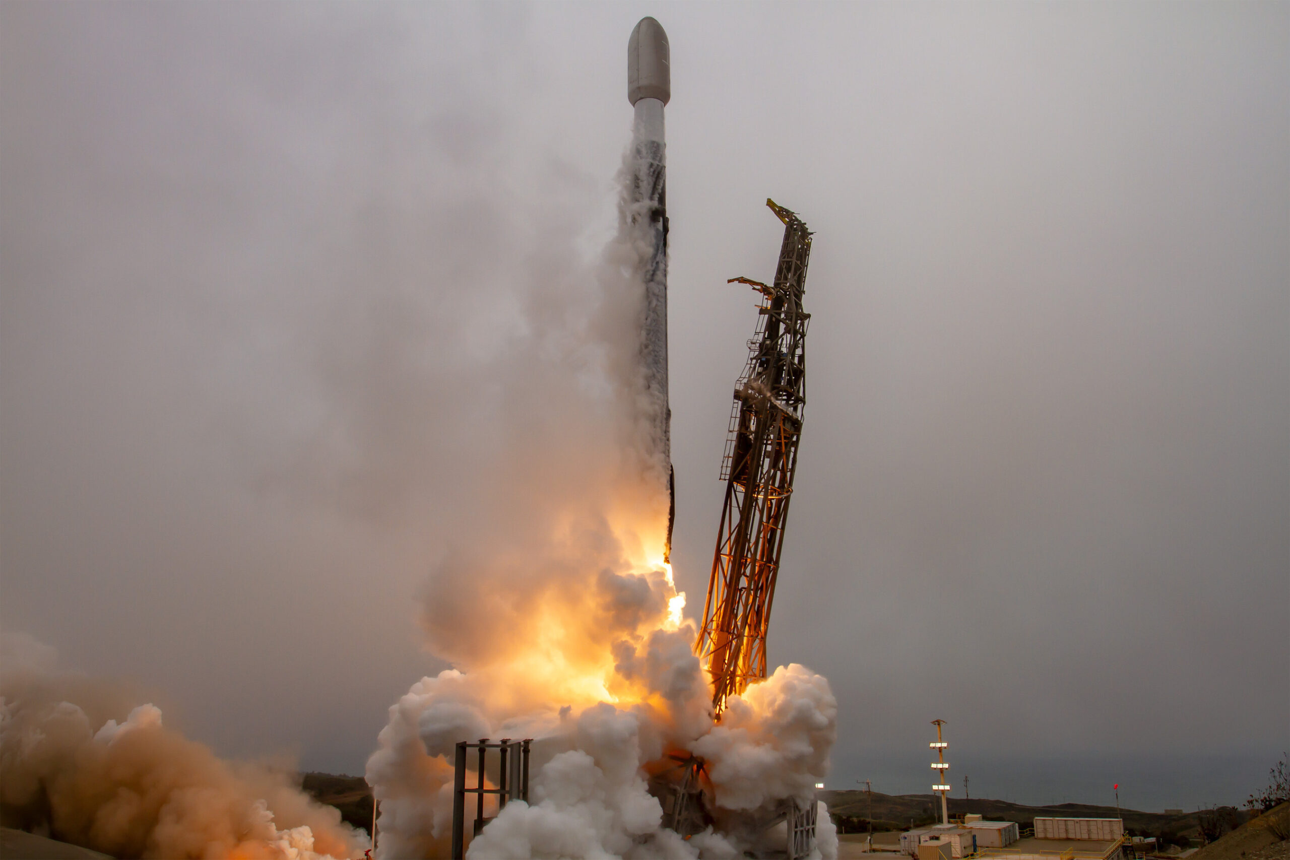 six-new-satellites-for-iceye-and-its-customers-launched-aboard-the-transporter-14-rideshare-mission