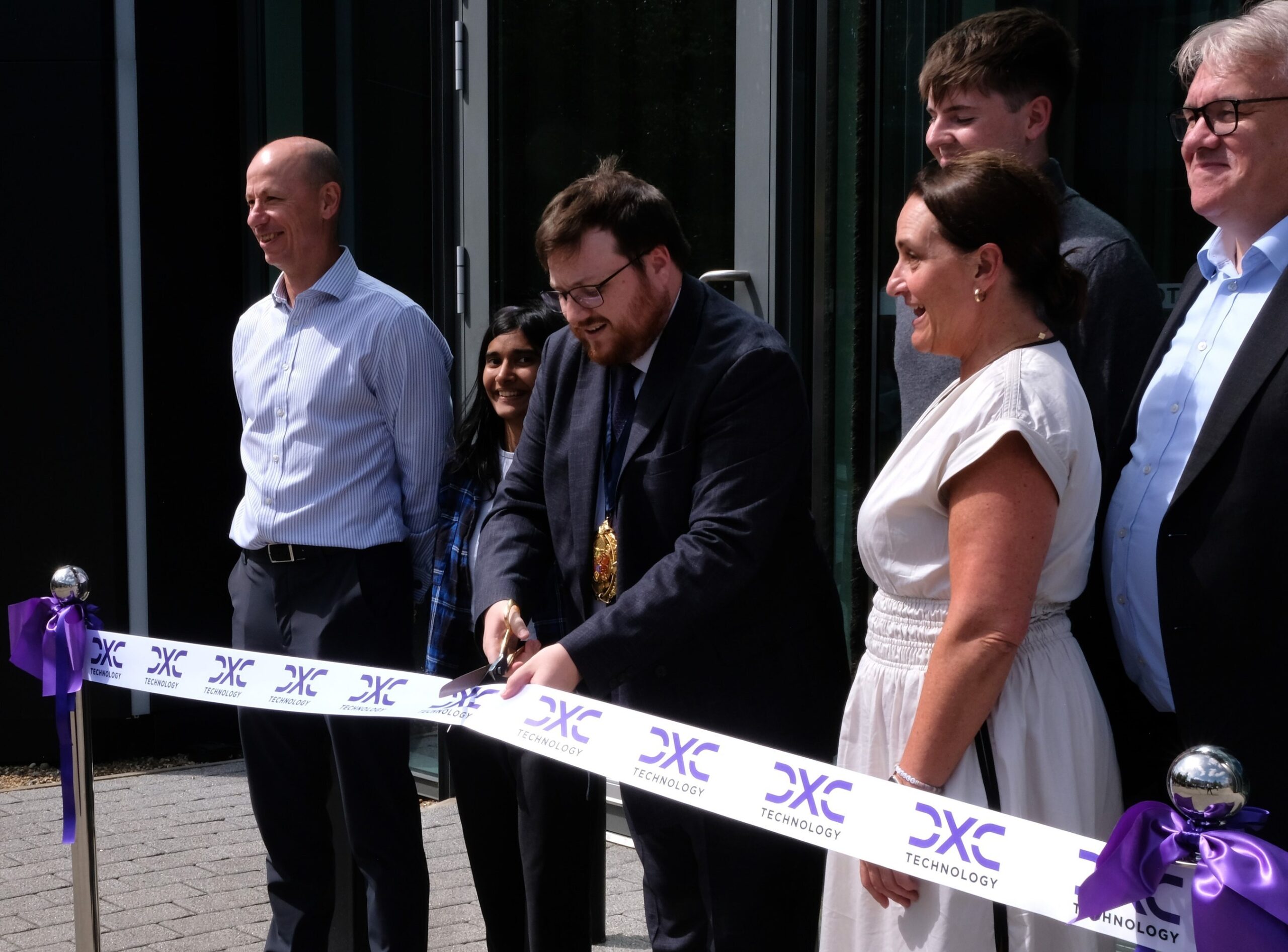 dxc-opens-farnborough-office,-launches-aerospace-and-defense-hub-in-the-uk