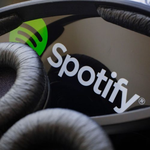 half-a-million-spotify-users-are-unknowingly-grooving-to-an-ai-generated-band