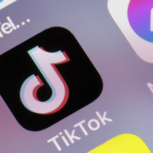 tiktok-is-being-flooded-with-racist-ai-videos-generated-by-google’s-veo-3