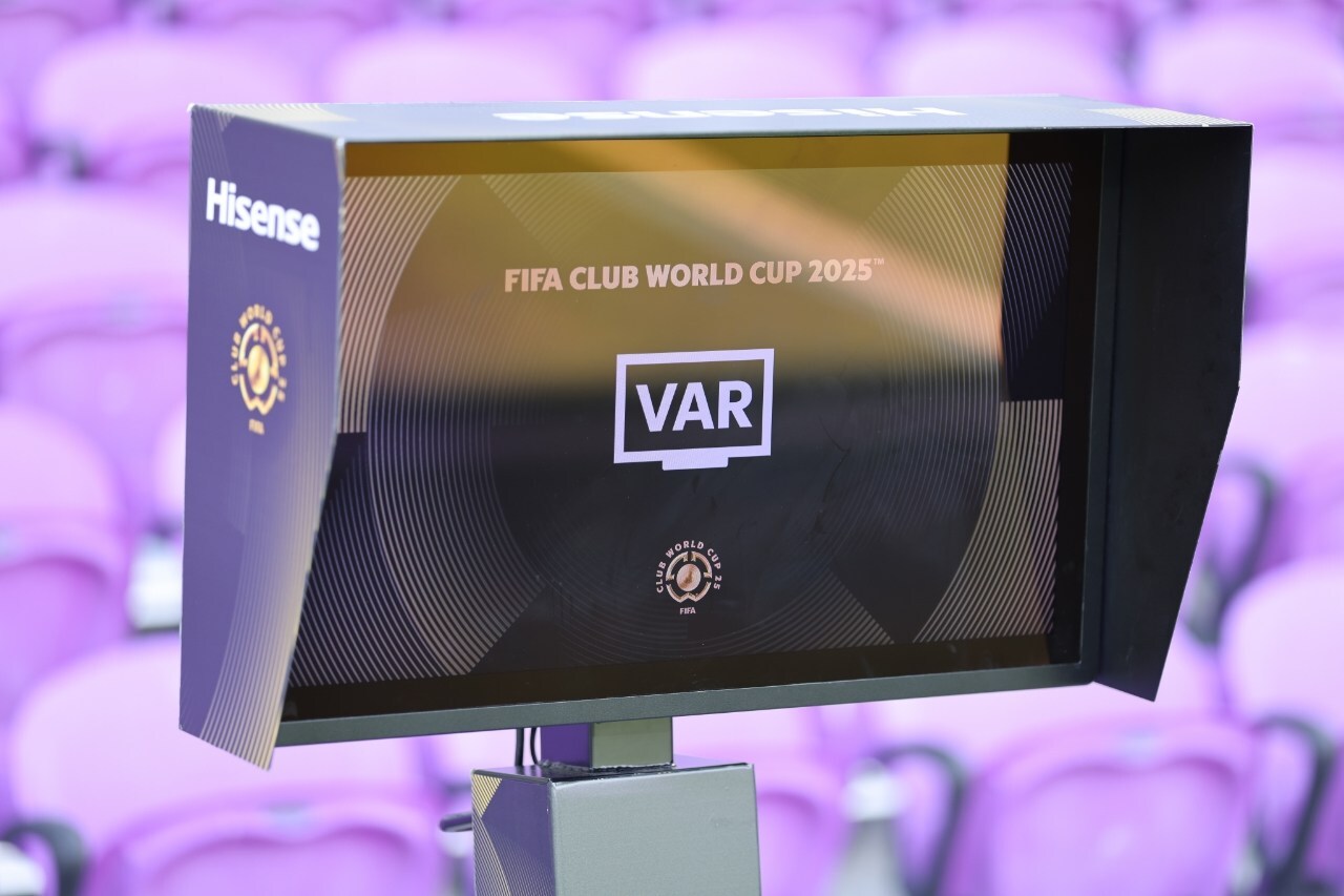 Технология-отображения-hisense-обеспечит-просмотр-повторов-var-на-Клубном-чемпионате-мира-по-футболу-fifa-club-world-cup-2025