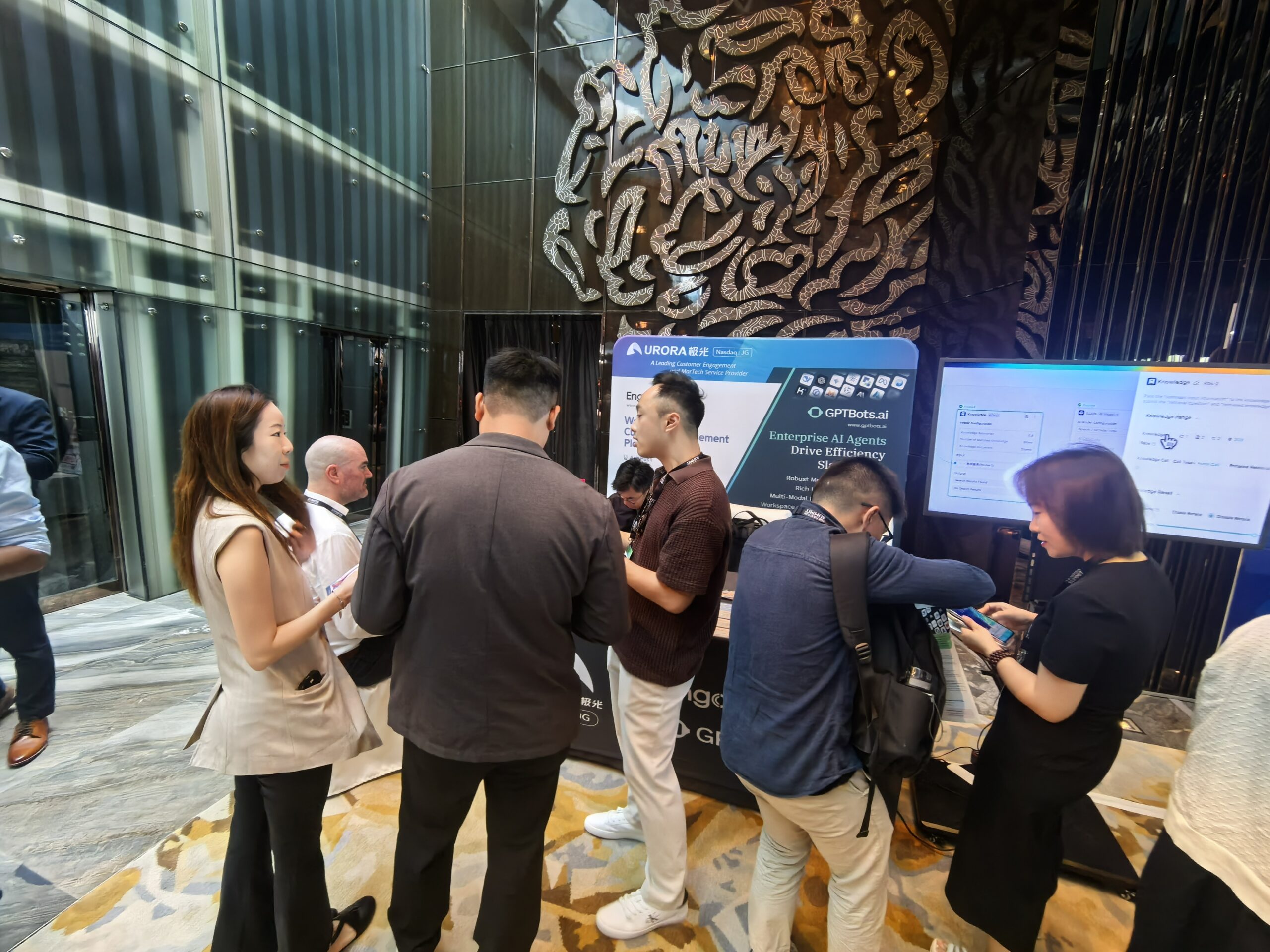 engagelab-showcases-omnichannel-engagement-and-ai-innovation-at-the-martech-summit-hong-kong
