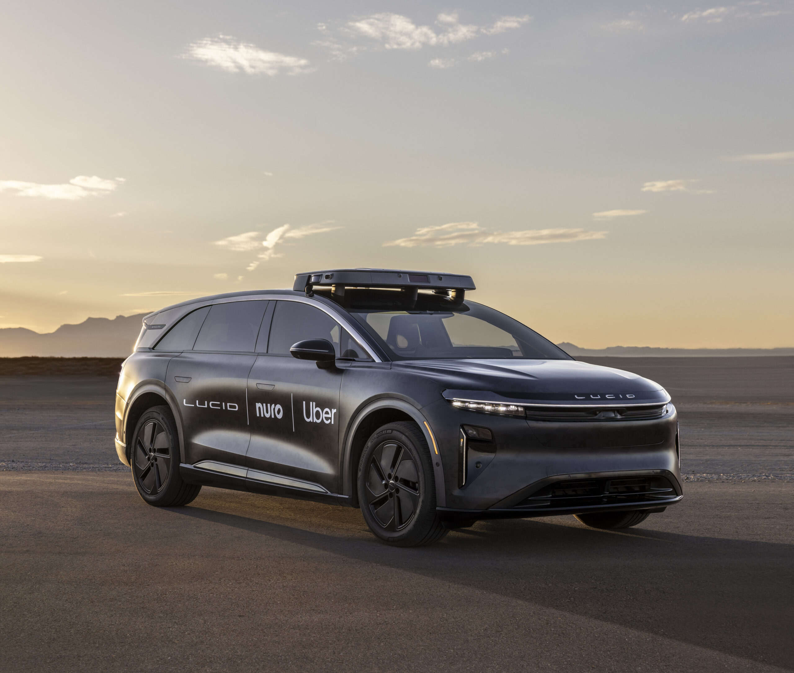 lucid,-nuro-et-uber-s’associent-pour-mettre-en-place-un-programme-de-robotaxis-autonomes-de-nouvelle-generation