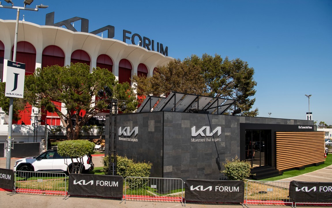 kia-trae-el-futuro-al-historico-kia-forum-con-el-“kia-connected-home”