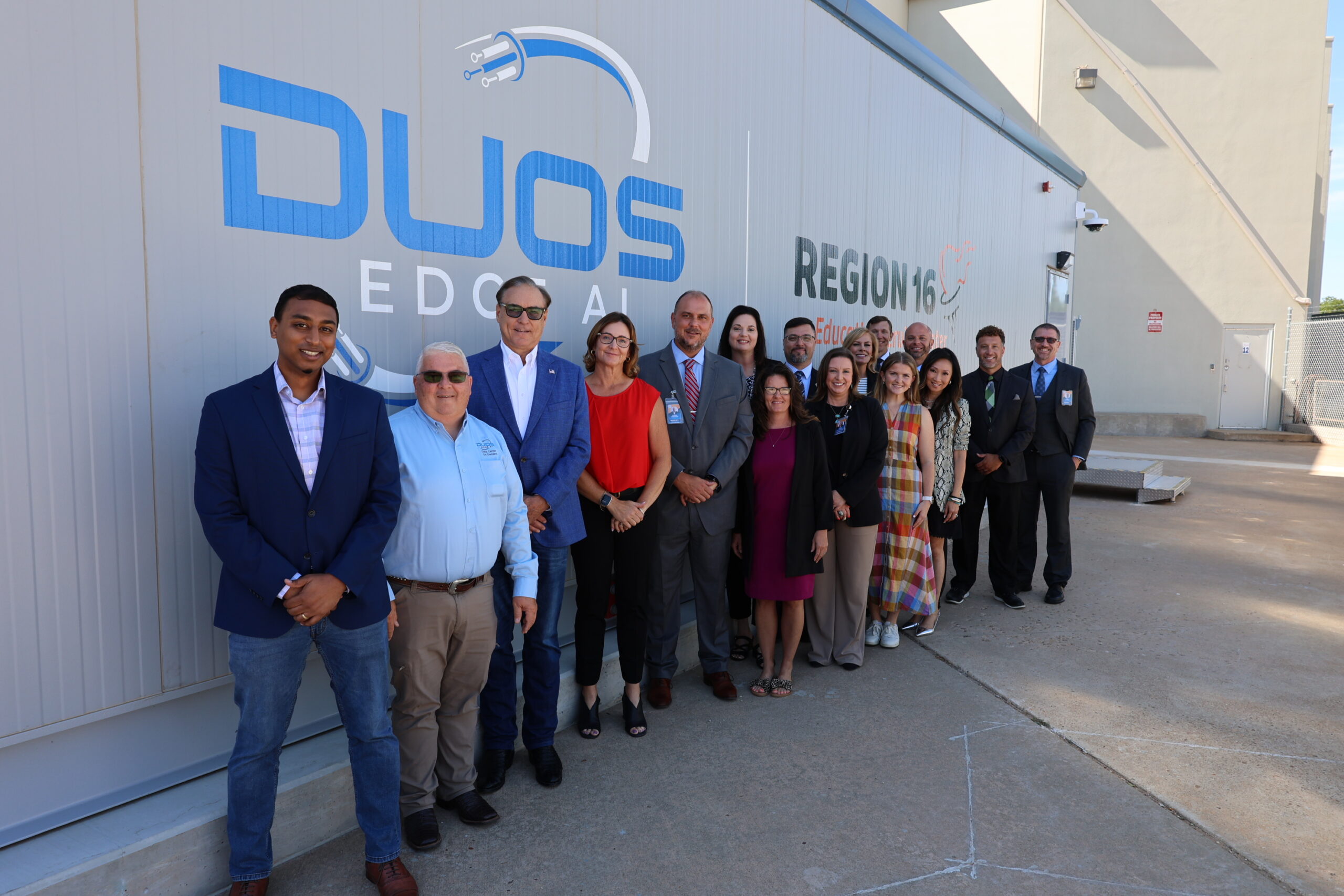 duos-edge-ai-hosts-congressman-ronny-jackson’s-staff-at-amarillo-edge-data-center