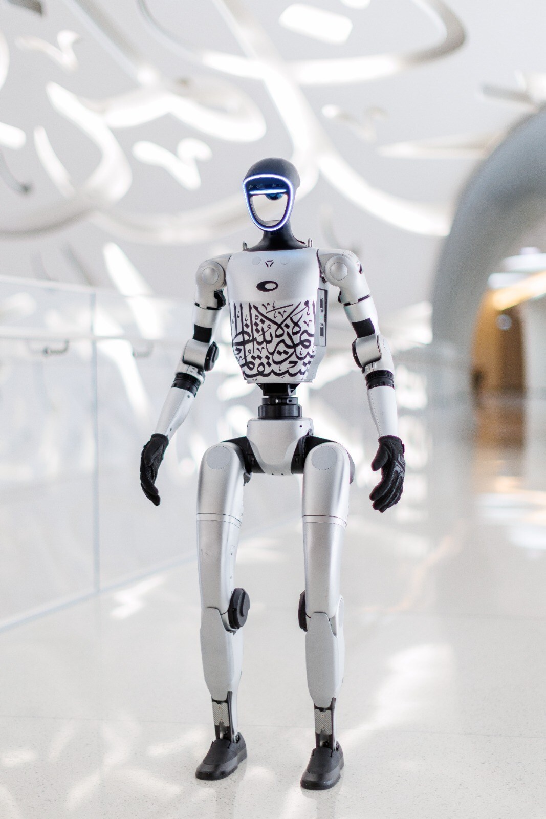 unitree-g1-humanoid-robot-warmly-welcomed-and-captivates-audiences-worldwide-with-viral-moments