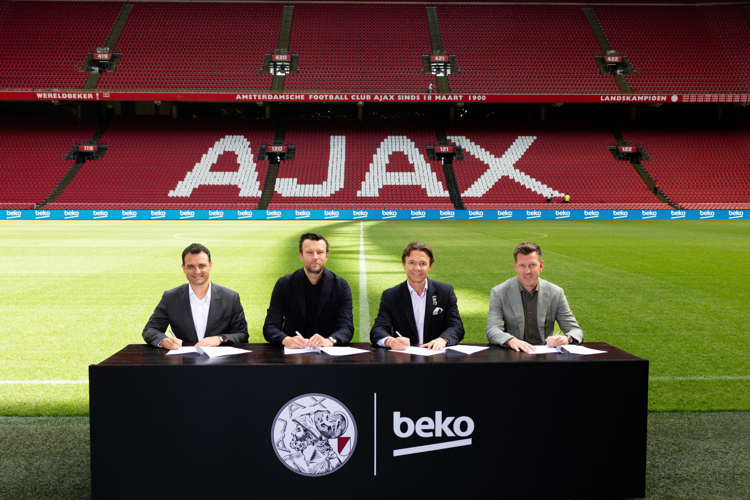beko-devient-partenaire-officiel-de-confiance-de-l’ajax
