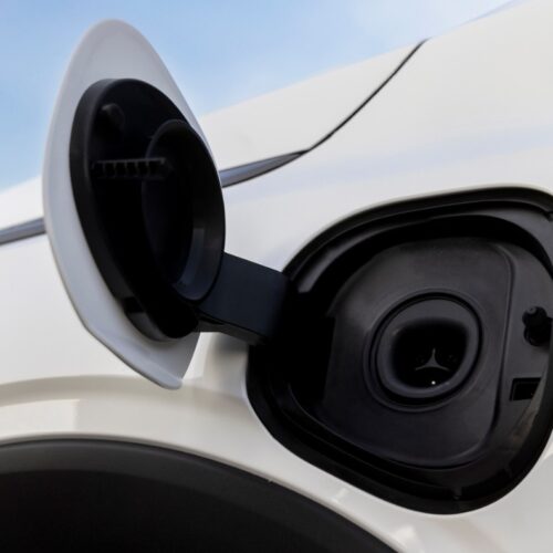 as-gm-prepares-to-switch-its-evs-to-nacs,-it-has-some-new-adapters
