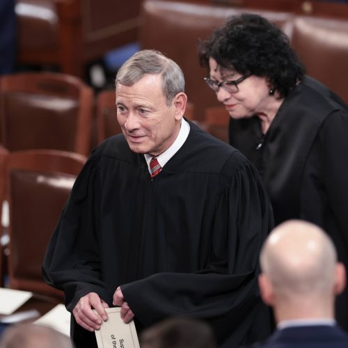 Trump’s attempt to fire FTC Democrat gets a boost from Supreme Court
