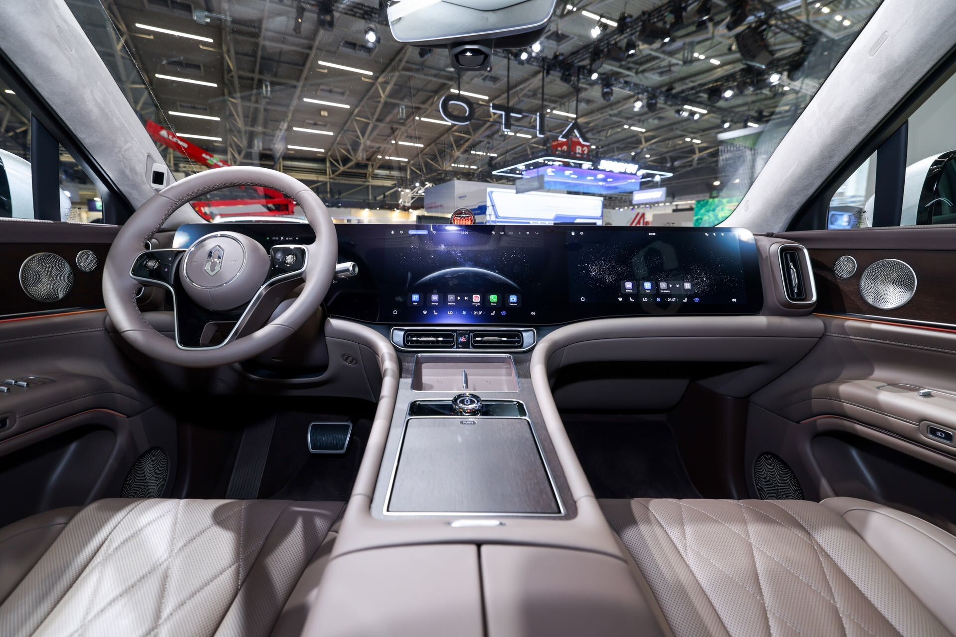 globalne-modely-aito-odhaluju-kod-„noveho-luxusu”