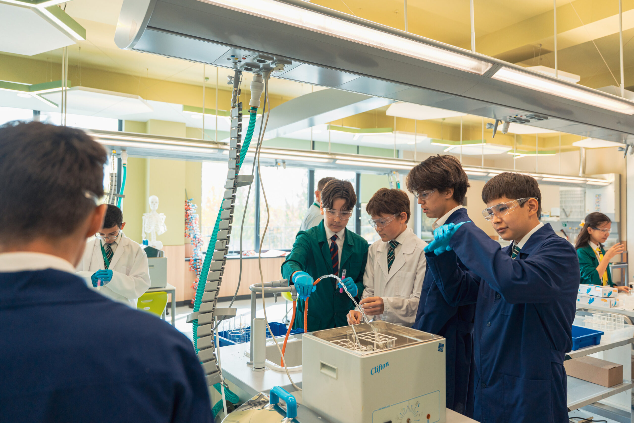 haileybury-astana-eroffnet-hochmodernes-wissenschaftlich-technisches-zentrum-in-astana