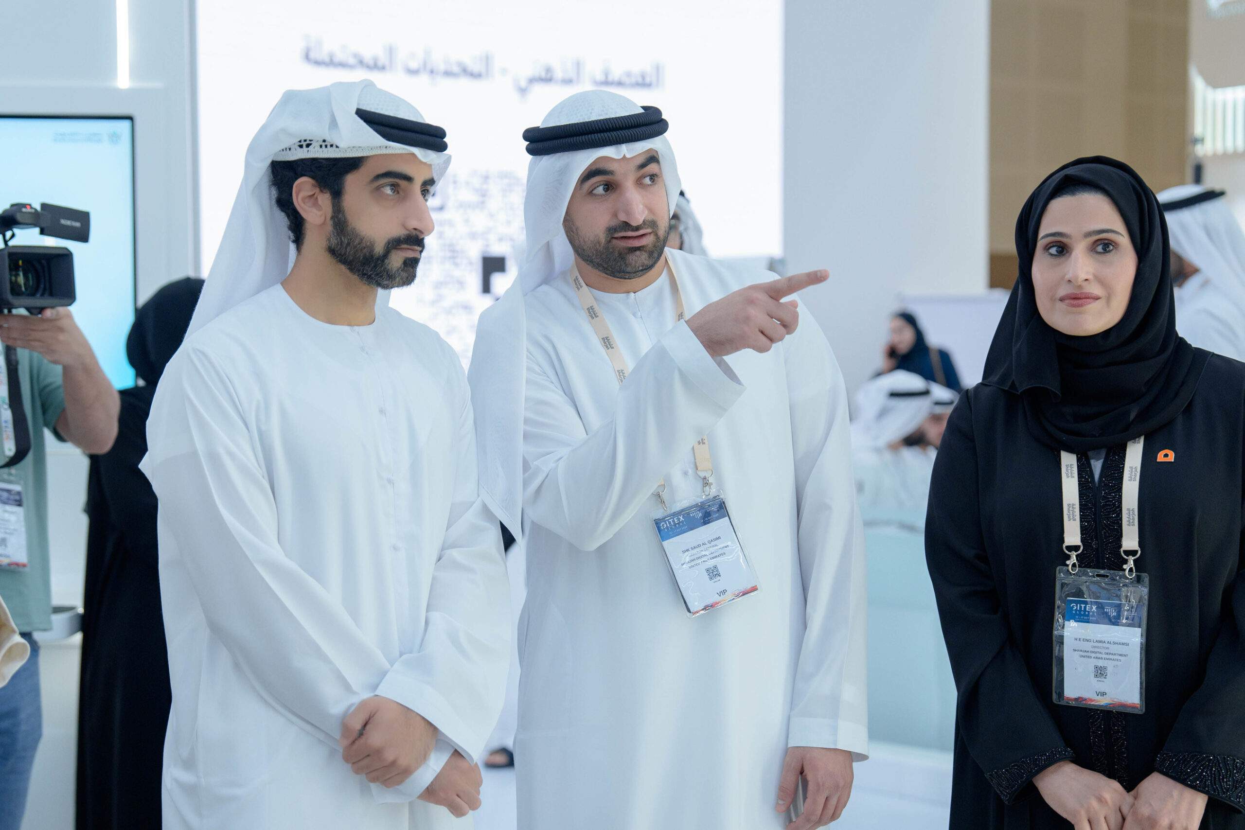 salem-bin-abdulrahman-al-qasimi-visits-the-government-of-sharjah-pavilion-at-gitex-global-2025