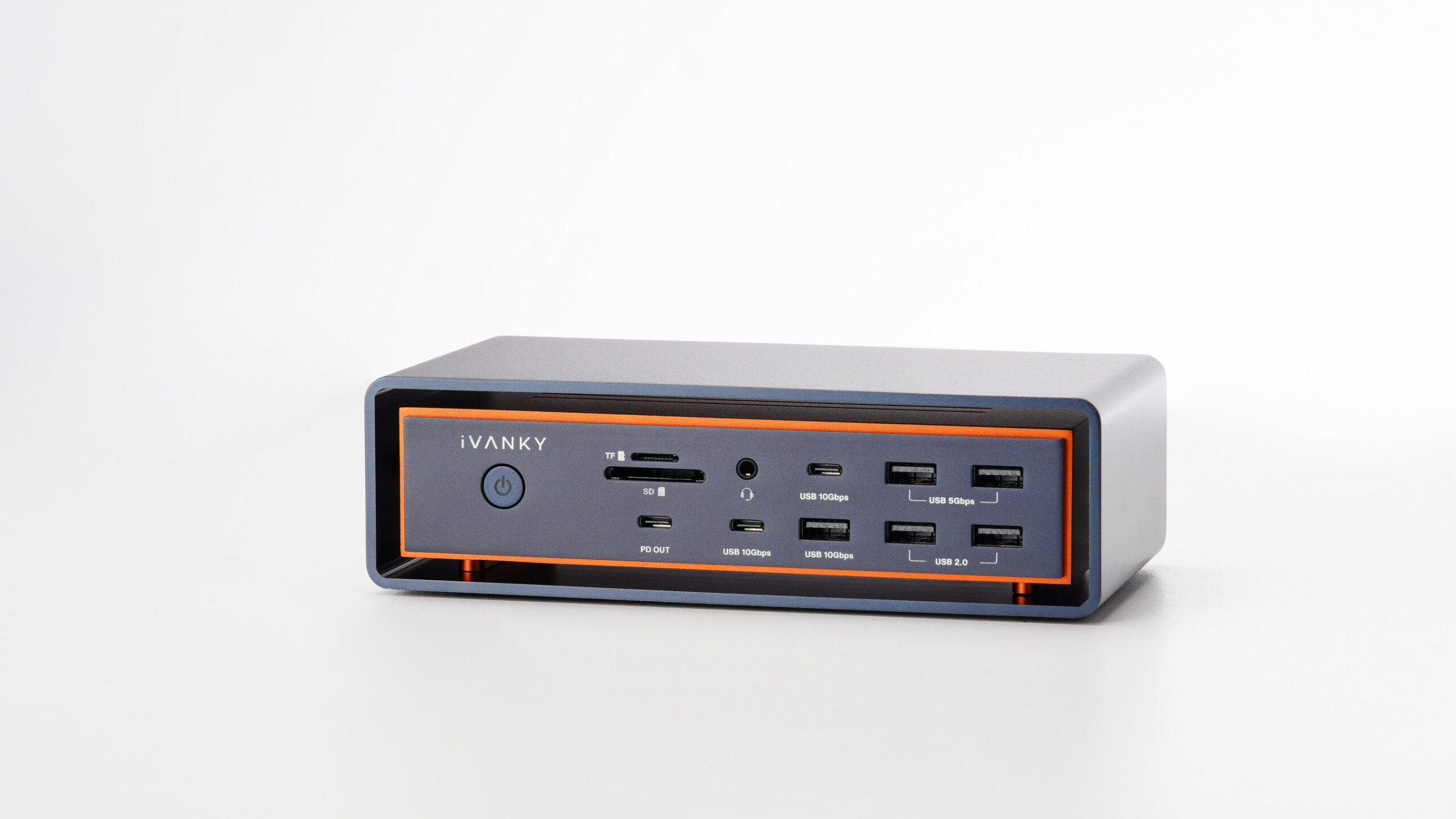 ivanky-introduces-fusiondock-max-2:-the-first-macbook-dock-for-thunderbolt-5-with-native-triple-display-support
