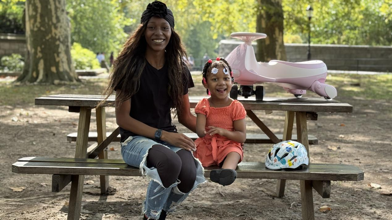 fanttikride-brings-joy-to-a-child-with-a-customized-left-pedal-wiggle-car