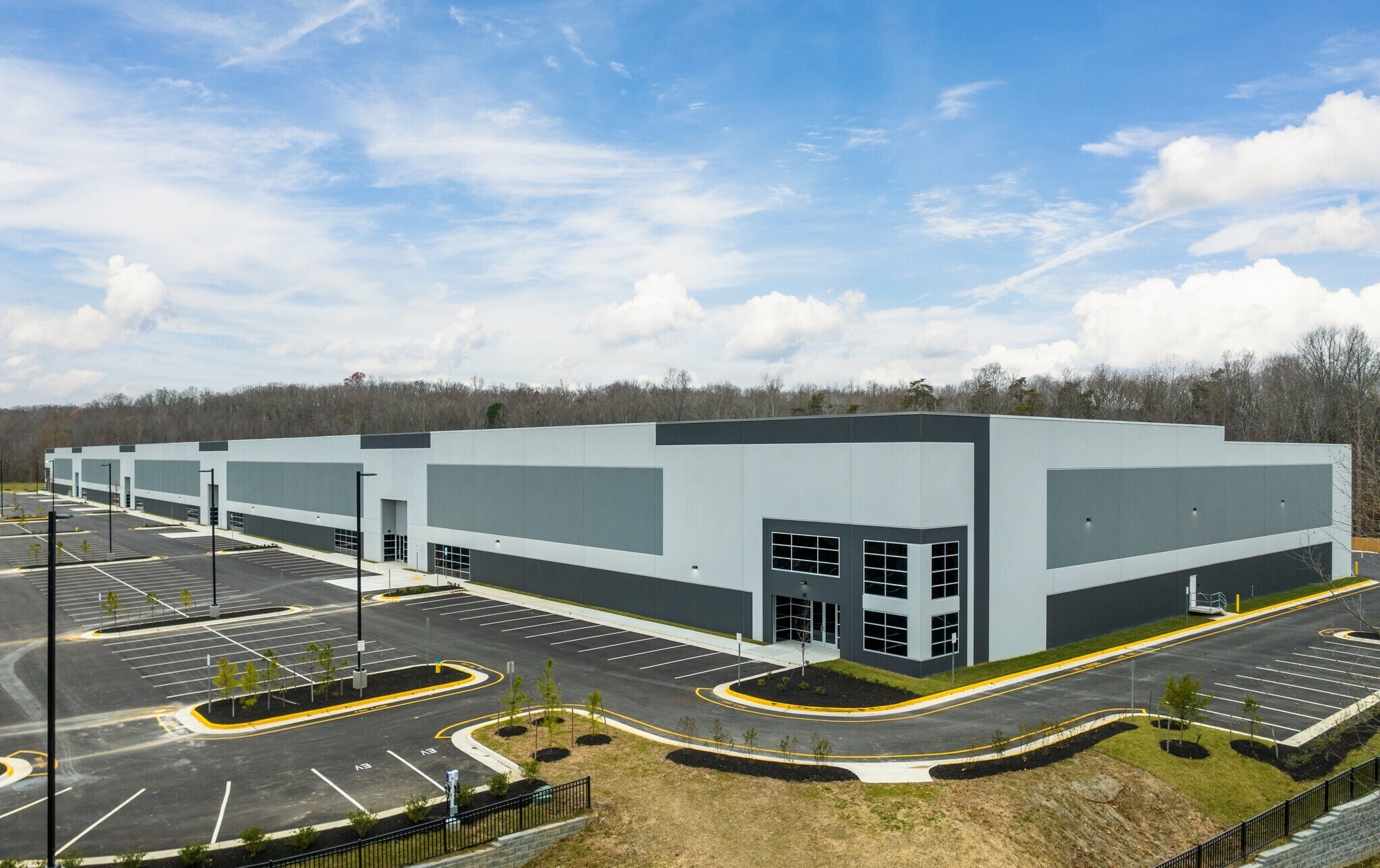 matan-companies-signs-full-building-lease-with-dsv-at-crossroads-industrial-in-stafford,-virginia