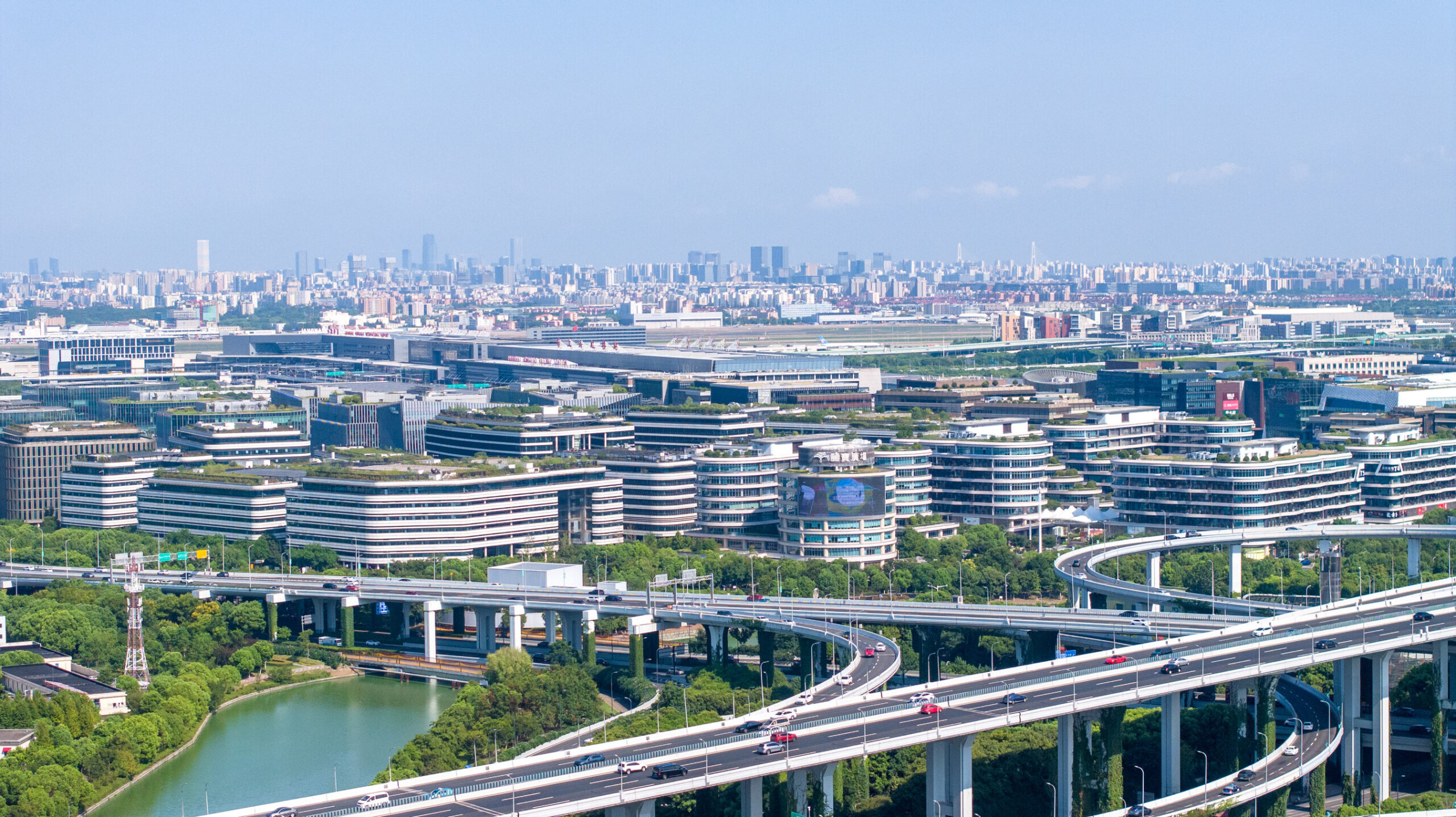 shanghai-strengthens-appeal-as-hq-hub