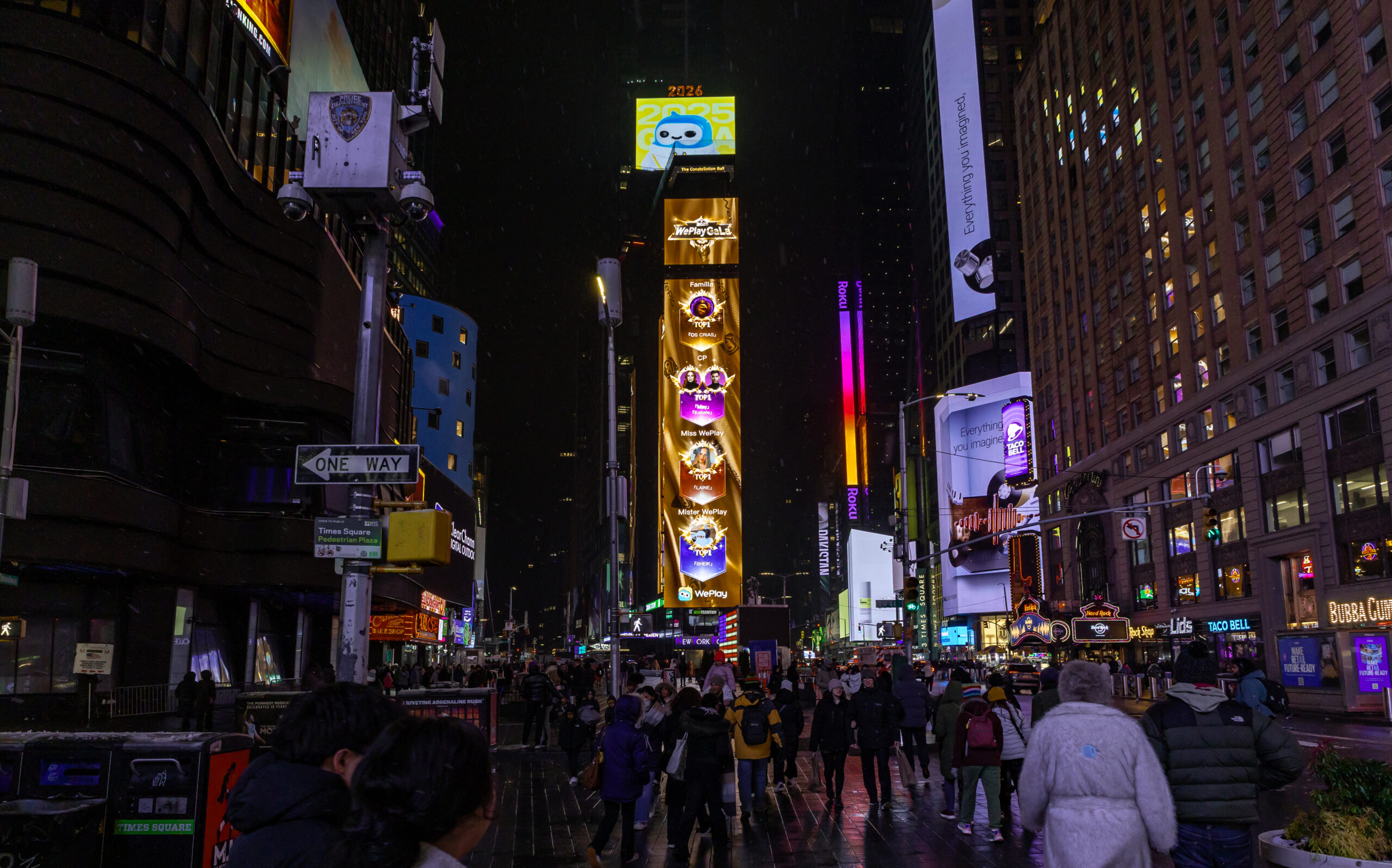 weplay-lights-up-times-square:-global-brand-building-enters-new-stage