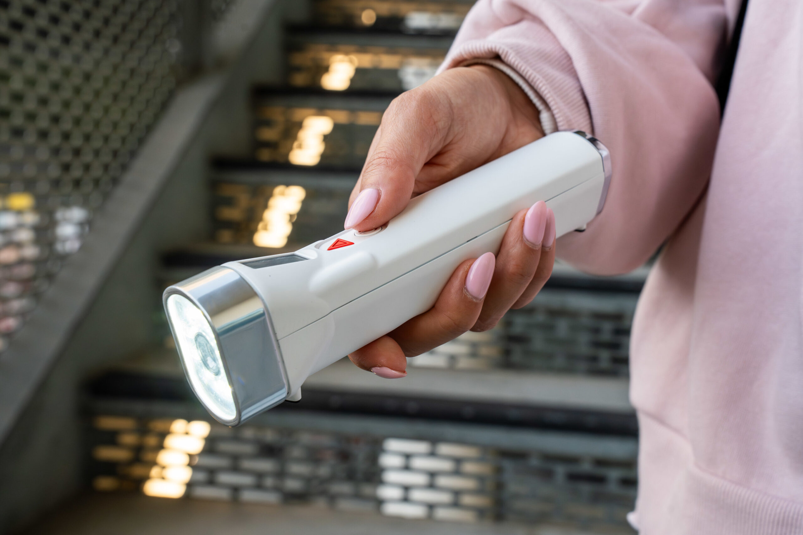 a-new-approach-to-smart-personal-safety-begins-with-the-launch-of-timeli