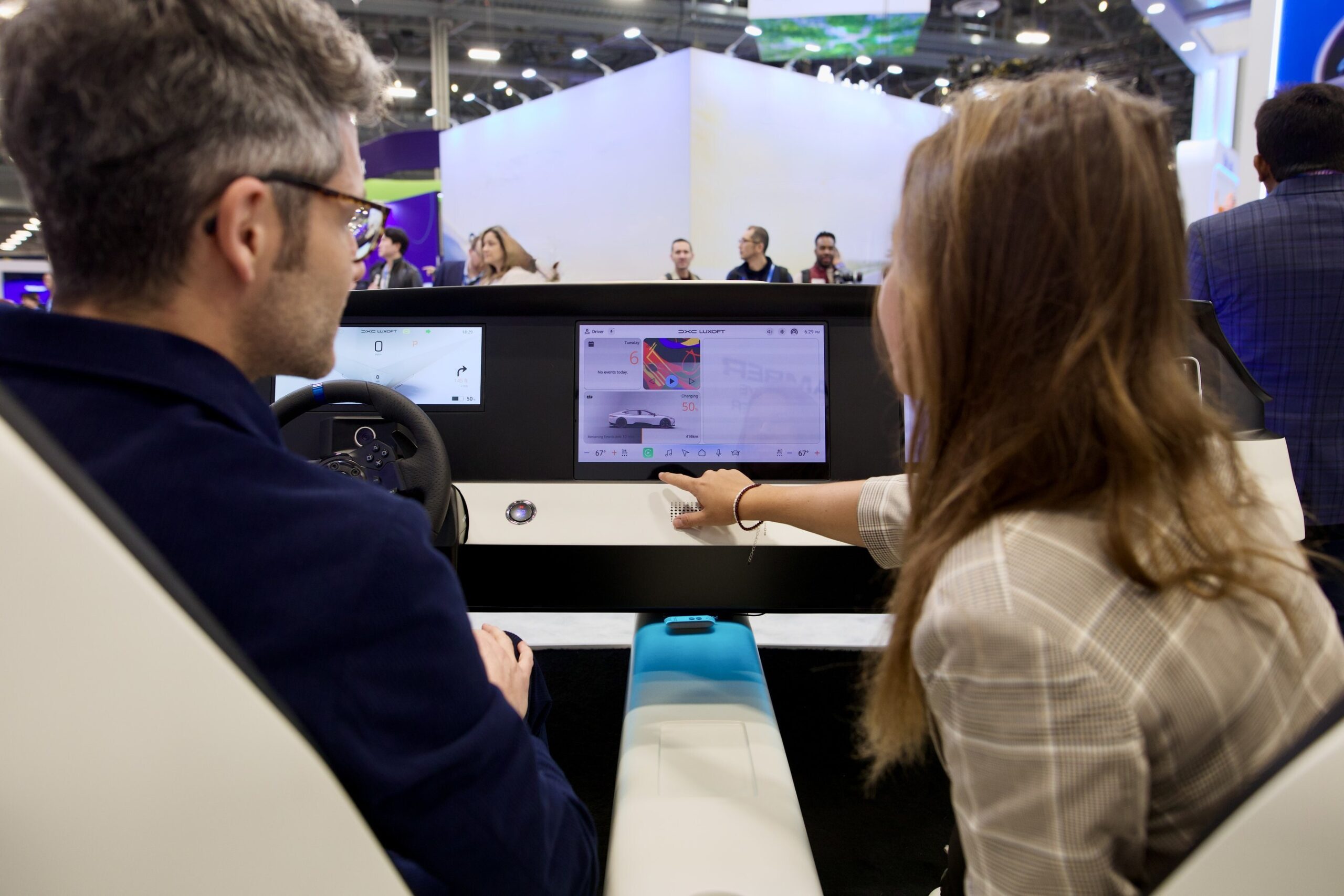 dxc-stellt-auf-der-ces-2026-die-nachste-generation-der-automotive-softwareplattform-amber-vor