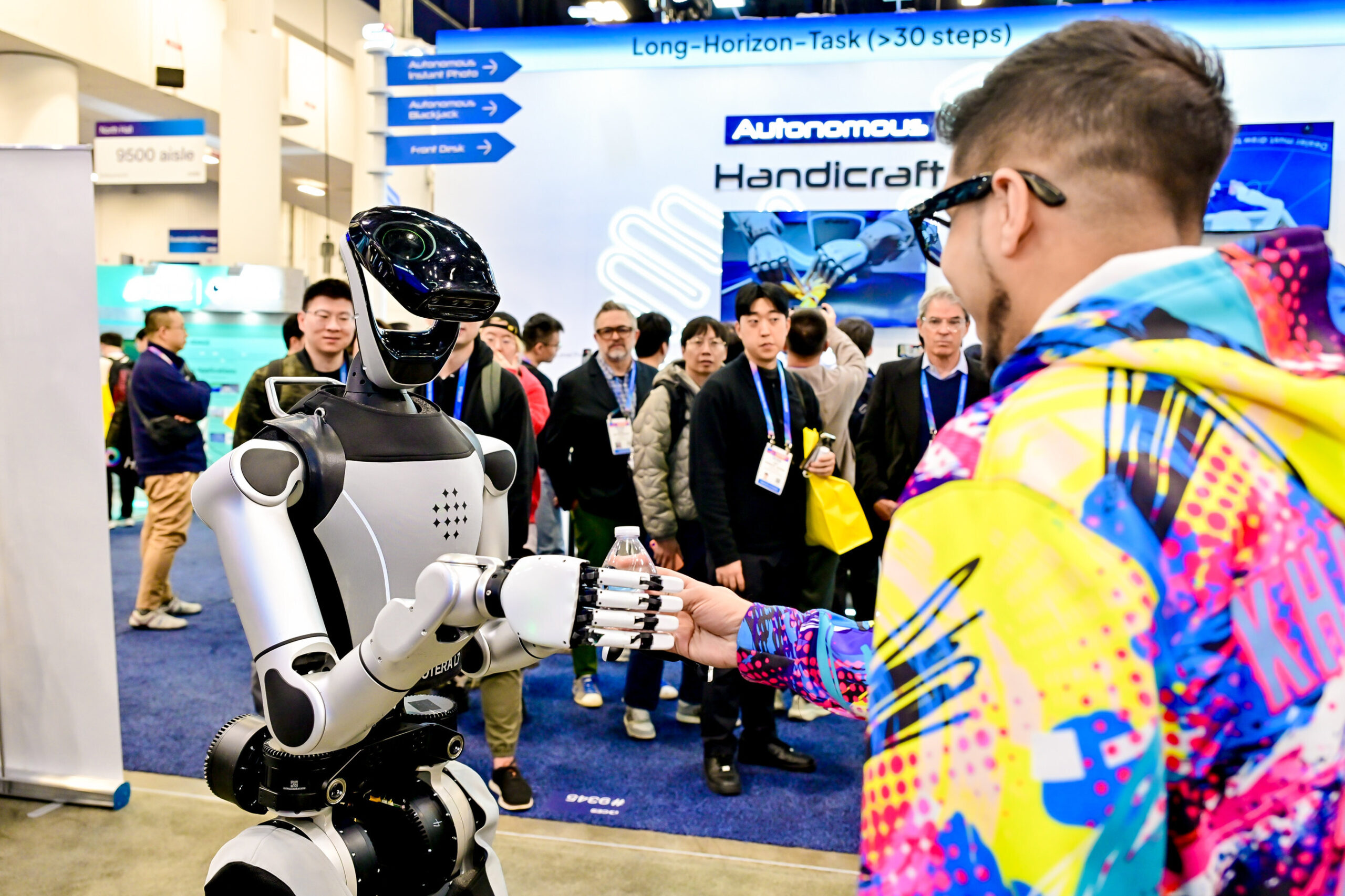 robotera-showcases-its-“hexa-core”-robotics-lineup-at-ces-2026