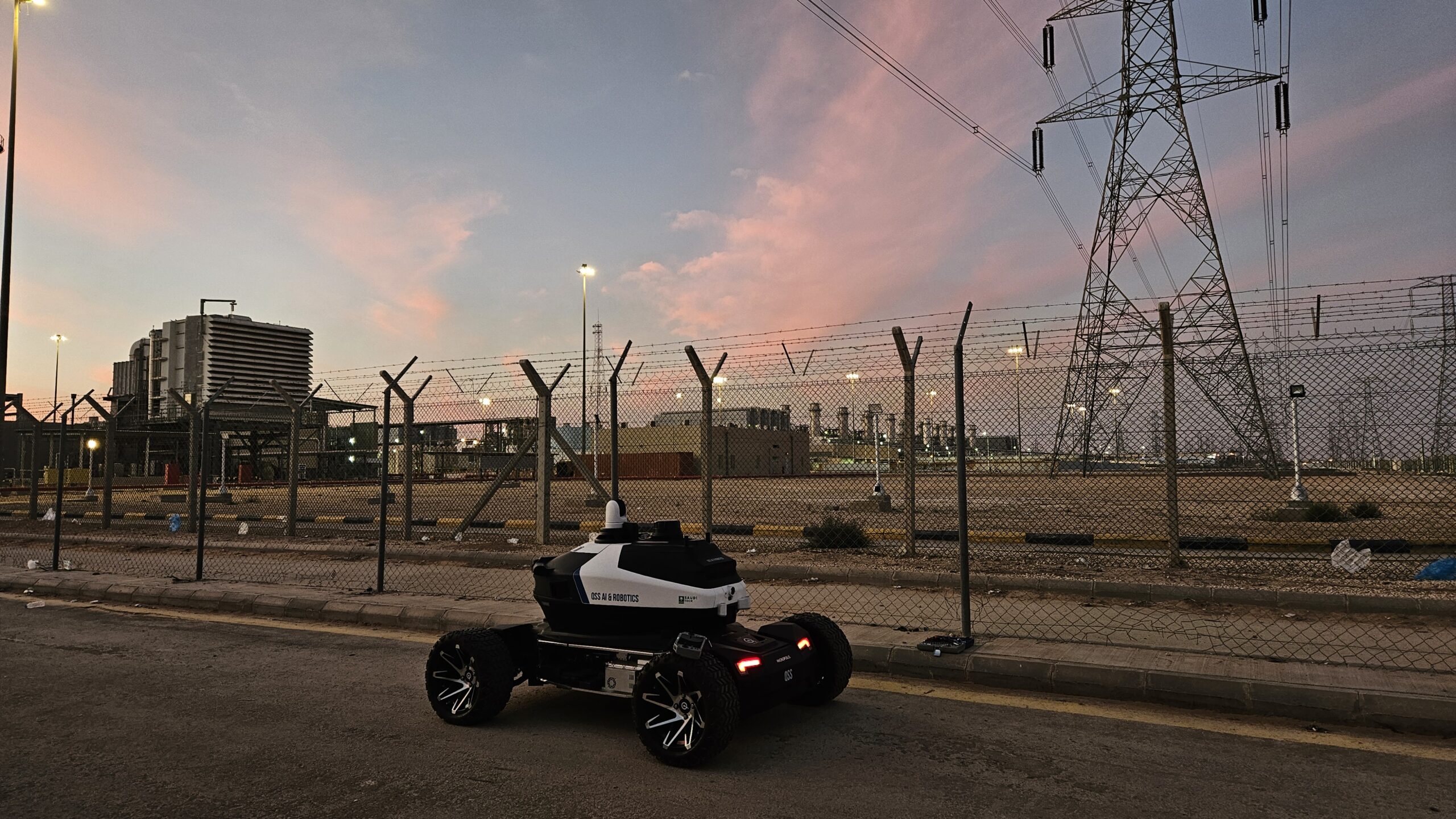 micropolis-completes-successful-pilot-program-with-saudi-ministry-of-interior-and-receives-new-agreement-for-270-additional-surveillance-robots-from-qss-robotics