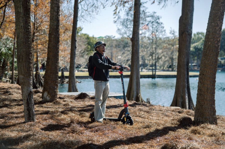 gotrax-surpasses-7-million-riders,-launches-g4-pro-giveaway-in-red-&-cyan