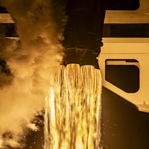 space-station-returns-to-a-full-crew-complement-after-a-month