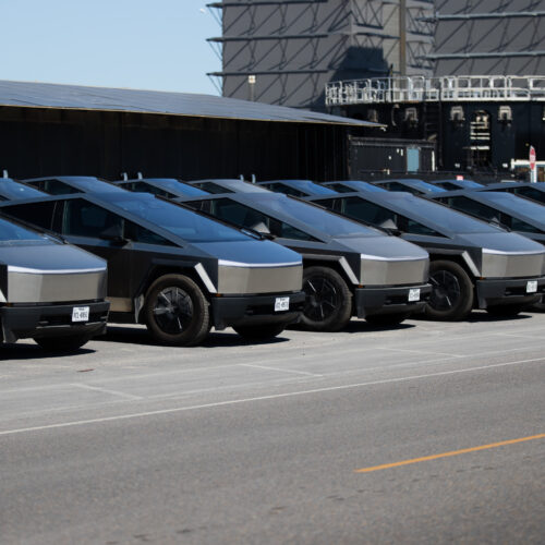 tesla-slashes-cybertruck-prices-as-it-tries-to-move-(unpainted)-metal