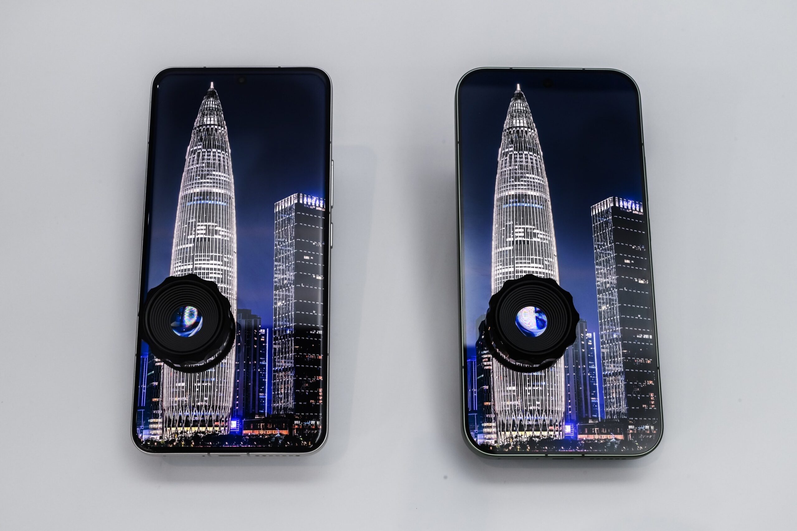 tcl-csot-pushes-mobile-displays-beyond-limits-with-super-pixel-at-mwc-2026